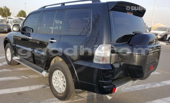 اشتري Imported Mitsubishi Pajero أسود سيارة في Import - Dubai في الصومال اشتري Imported Mitsubishi Pajero أسود سيارة في Import - Dubai في الصومال