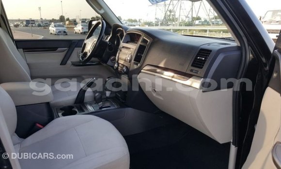 اشتري Imported Mitsubishi Pajero أسود سيارة في Import - Dubai في الصومال اشتري Imported Mitsubishi Pajero أسود سيارة في Import - Dubai في الصومال