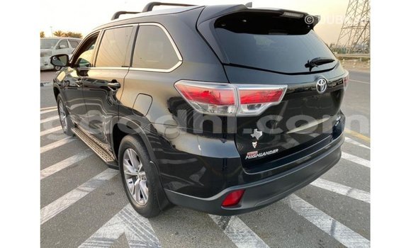 اشتري Imported Toyota Highlander أسود سيارة في Import - Dubai في الصومال اشتري Imported Toyota Highlander أسود سيارة في Import - Dubai في الصومال