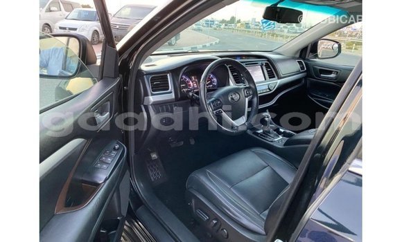 اشتري Imported Toyota Highlander أسود سيارة في Import - Dubai في الصومال اشتري Imported Toyota Highlander أسود سيارة في Import - Dubai في الصومال
