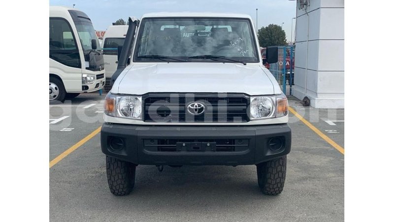 Big with watermark toyota land cruiser somalia import dubai 4432