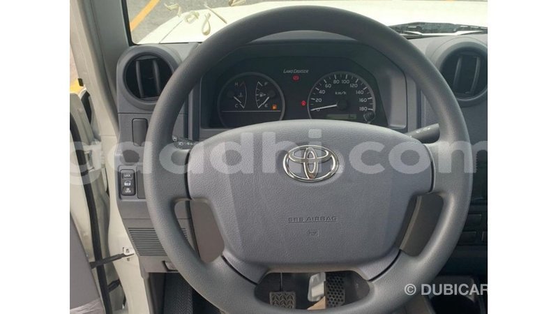 Big with watermark toyota land cruiser somalia import dubai 4432