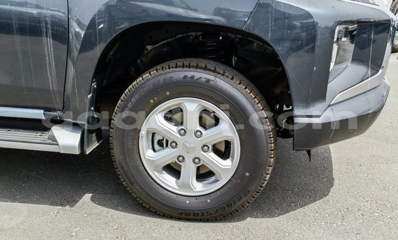 Buy Import Mitsubishi L200 Black Car in Import - Dubai in Somalia Buy Import Mitsubishi L200 Black Car in Import - Dubai in Somalia