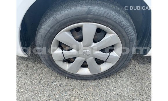 ይግዙ Imported Nissan Sunny ነጭ መኪና በ Import - Dubai በ ሶማሊያ ይግዙ Imported Nissan Sunny ነጭ መኪና በ Import - Dubai በ ሶማሊያ