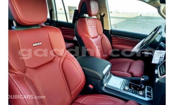 اشتري Imported Toyota Land Cruiser أسود سيارة في Import - Dubai في الصومال اشتري Imported Toyota Land Cruiser أسود سيارة في Import - Dubai في الصومال