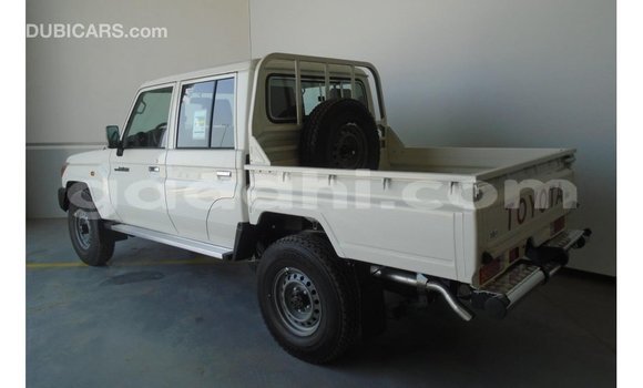Buy Import Toyota Land Cruiser White Car in Import - Dubai in Somalia Buy Import Toyota Land Cruiser White Car in Import - Dubai in Somalia