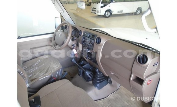 Buy Import Toyota Land Cruiser White Car in Import - Dubai in Somalia Buy Import Toyota Land Cruiser White Car in Import - Dubai in Somalia