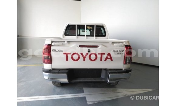 Buy Import Toyota Hilux White Car in Import - Dubai in Somalia Buy Import Toyota Hilux White Car in Import - Dubai in Somalia