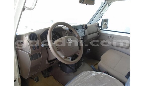 Buy Import Toyota Land Cruiser White Car in Import - Dubai in Somalia Buy Import Toyota Land Cruiser White Car in Import - Dubai in Somalia