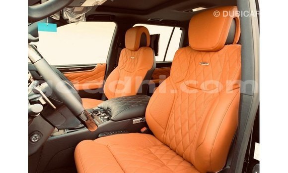 اشتري Imported Lexus LX آخر سيارة في Import - Dubai في الصومال اشتري Imported Lexus LX آخر سيارة في Import - Dubai في الصومال