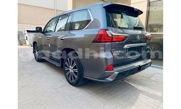 اشتري Imported Lexus LX آخر سيارة في Import - Dubai في الصومال اشتري Imported Lexus LX آخر سيارة في Import - Dubai في الصومال