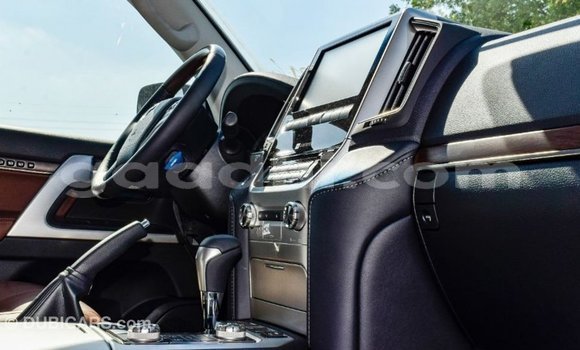 اشتري Imported Toyota Land Cruiser أسود سيارة في Import - Dubai في الصومال اشتري Imported Toyota Land Cruiser أسود سيارة في Import - Dubai في الصومال