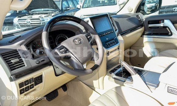 Buy Import Toyota Land Cruiser White Car in Import - Dubai in Somalia Buy Import Toyota Land Cruiser White Car in Import - Dubai in Somalia