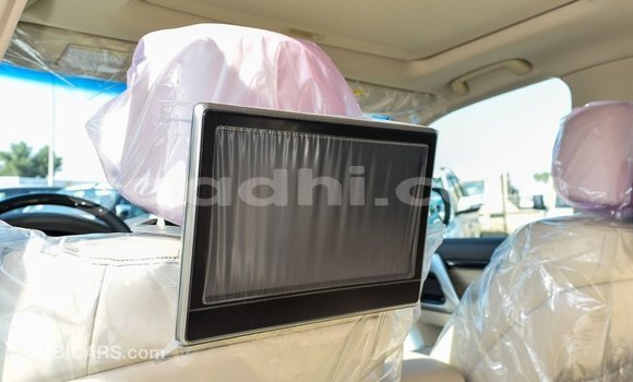 Buy Import Toyota Land Cruiser White Car in Import - Dubai in Somalia Buy Import Toyota Land Cruiser White Car in Import - Dubai in Somalia