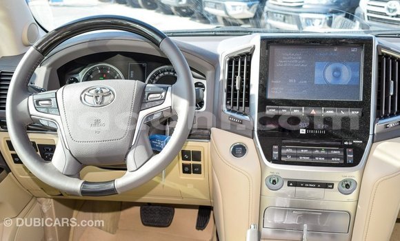 Buy Import Toyota Land Cruiser White Car in Import - Dubai in Somalia Buy Import Toyota Land Cruiser White Car in Import - Dubai in Somalia