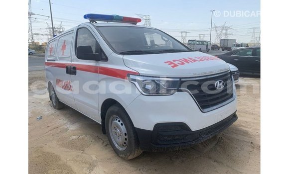 اشتري Imported Hyundai Accent أبيض سيارة في Import - Dubai في الصومال اشتري Imported Hyundai Accent أبيض سيارة في Import - Dubai في الصومال