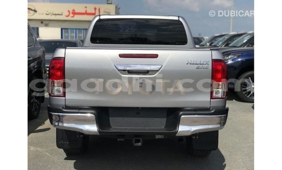 Acheter Import Voiture Toyota Hilux Autre à Import - Dubai, Somalie Acheter Import Voiture Toyota Hilux Autre à Import - Dubai, Somalie