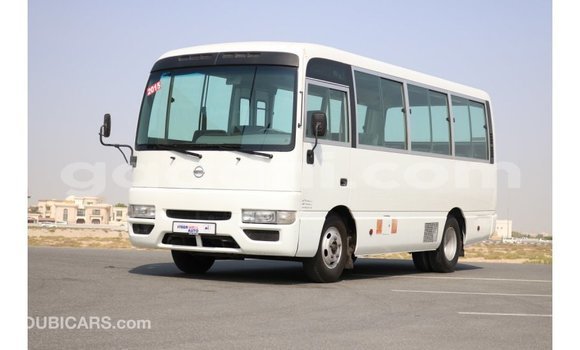 Acheter Import Utilitaire Nissan Evalia Blanc à Import - Dubai, Somalie Acheter Import Utilitaire Nissan Evalia Blanc à Import - Dubai, Somalie