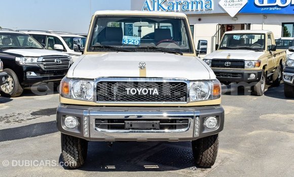 Buy Import Toyota Land Cruiser Beige Car in Import - Dubai in Somalia Buy Import Toyota Land Cruiser Beige Car in Import - Dubai in Somalia