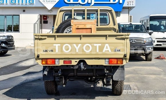 Buy Import Toyota Land Cruiser Beige Car in Import - Dubai in Somalia Buy Import Toyota Land Cruiser Beige Car in Import - Dubai in Somalia
