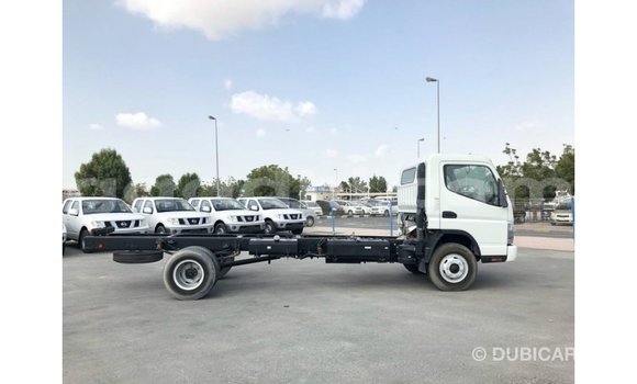 اشتري Imported Mitsubishi L400 أبيض شاحنة في Import - Dubai في الصومال اشتري Imported Mitsubishi L400 أبيض شاحنة في Import - Dubai في الصومال
