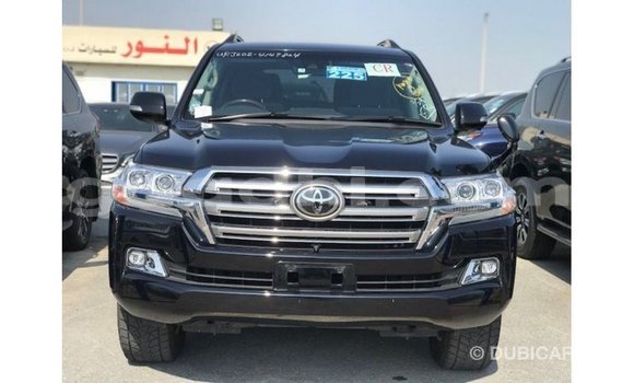 Acheter Import Voiture Toyota Land Cruiser Noir à Import - Dubai, Somalie Acheter Import Voiture Toyota Land Cruiser Noir à Import - Dubai, Somalie