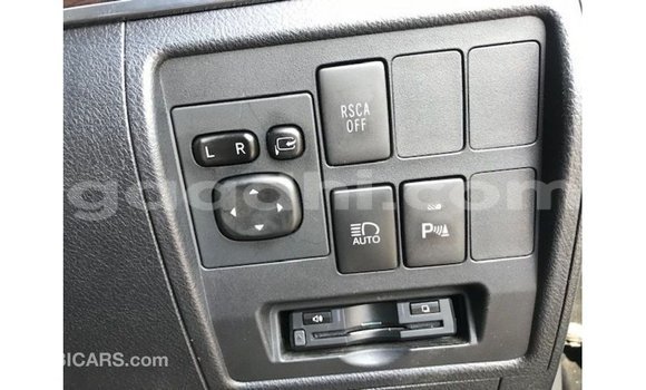 Acheter Import Voiture Toyota Land Cruiser Noir à Import - Dubai, Somalie Acheter Import Voiture Toyota Land Cruiser Noir à Import - Dubai, Somalie