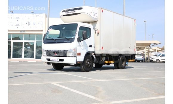 Buy Import Mitsubishi L400 White Truck in Import - Dubai in Somalia