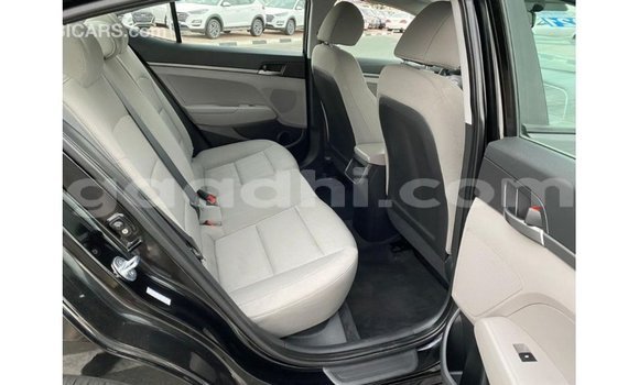 ይግዙ Imported Hyundai Elantra ጥቁር መኪና በ Import - Dubai በ ሶማሊያ ይግዙ Imported Hyundai Elantra ጥቁር መኪና በ Import - Dubai በ ሶማሊያ