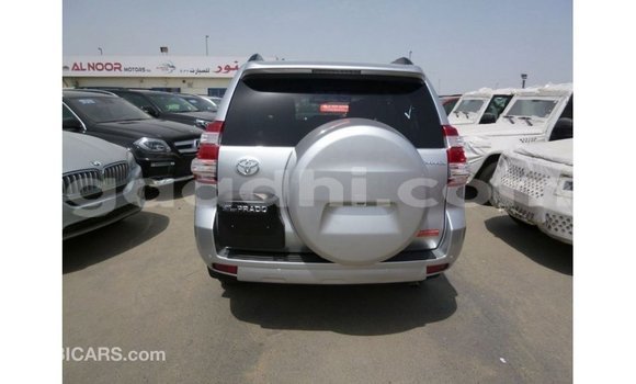 Acheter Import Voiture Toyota Prado Autre à Import - Dubai, Somalie Acheter Import Voiture Toyota Prado Autre à Import - Dubai, Somalie