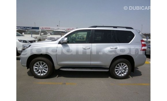 Acheter Import Voiture Toyota Prado Autre à Import - Dubai, Somalie Acheter Import Voiture Toyota Prado Autre à Import - Dubai, Somalie