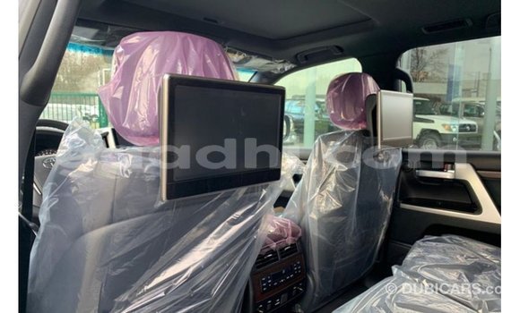 Imported Toyota Land Cruiser Other Makiinaa iti Import - Dubai keessatti Somalia keessatti Imported Toyota Land Cruiser Other Makiinaa iti Import - Dubai keessatti Somalia keessatti