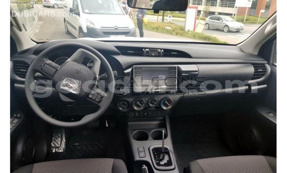 Nunua Imported Toyota Hilux Nyingine Gari ndani ya Import - Dubai nchini Somalia Nunua Imported Toyota Hilux Nyingine Gari ndani ya Import - Dubai nchini Somalia