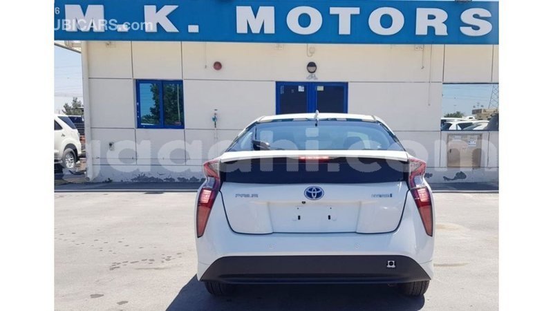 Big with watermark toyota prius somalia import dubai 4482