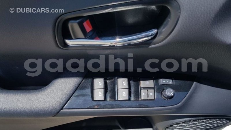 Big with watermark toyota prius somalia import dubai 4482