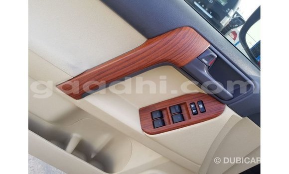 Acheter Import Voiture Toyota Prado Noir à Import - Dubai, Somalie Acheter Import Voiture Toyota Prado Noir à Import - Dubai, Somalie