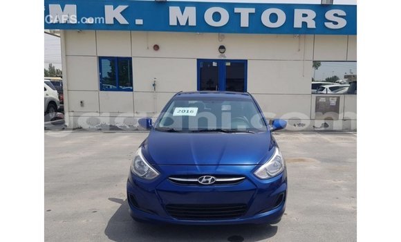 Acheter Import Voiture Hyundai Accent Bleu à Import - Dubai, Somalie Acheter Import Voiture Hyundai Accent Bleu à Import - Dubai, Somalie