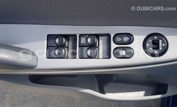 Acheter Import Voiture Hyundai Accent Bleu à Import - Dubai, Somalie Acheter Import Voiture Hyundai Accent Bleu à Import - Dubai, Somalie