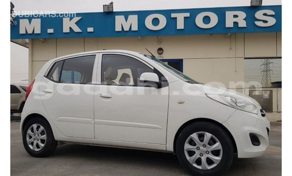 Imported Hyundai i10 White Makiinaa iti Import - Dubai keessatti Somalia keessatti Imported Hyundai i10 White Makiinaa iti Import - Dubai keessatti Somalia keessatti