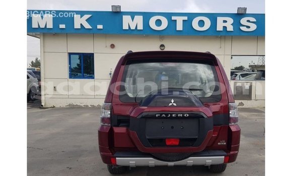 Imported Mitsubishi Pajero Red Makiinaa iti Import - Dubai keessatti Somalia keessatti Imported Mitsubishi Pajero Red Makiinaa iti Import - Dubai keessatti Somalia keessatti