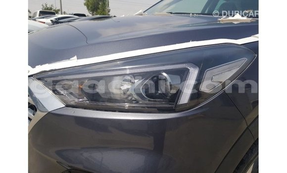 اشتري Imported Hyundai Tucson آخر سيارة في Import - Dubai في الصومال اشتري Imported Hyundai Tucson آخر سيارة في Import - Dubai في الصومال