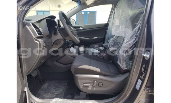 اشتري Imported Hyundai Tucson آخر سيارة في Import - Dubai في الصومال اشتري Imported Hyundai Tucson آخر سيارة في Import - Dubai في الصومال