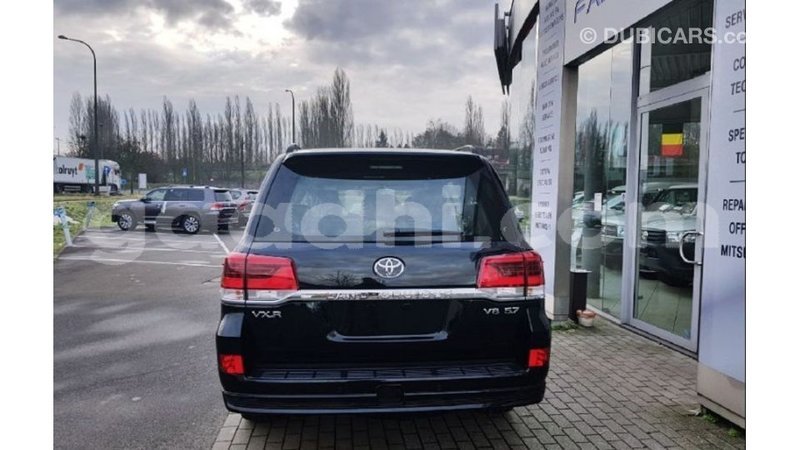 Big with watermark toyota land cruiser somalia import dubai 4505