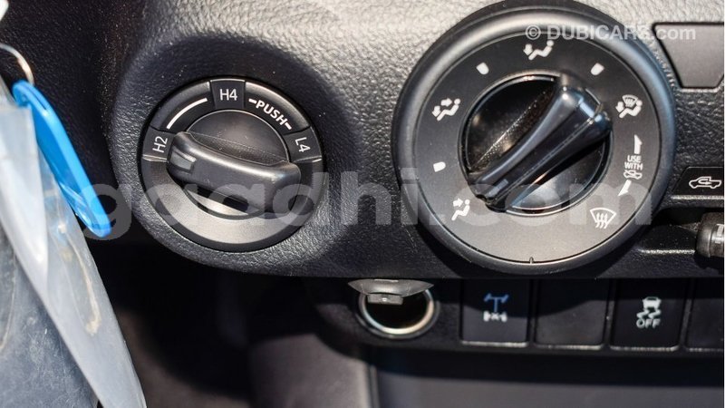 Big with watermark toyota hilux somalia import dubai 4514