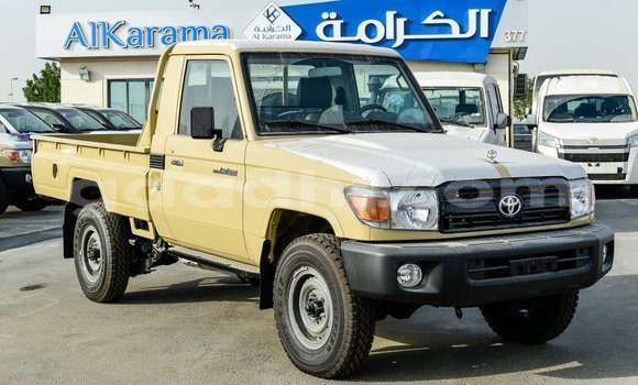 Buy Import Toyota Land Cruiser Beige Car in Import - Dubai in Somalia Buy Import Toyota Land Cruiser Beige Car in Import - Dubai in Somalia