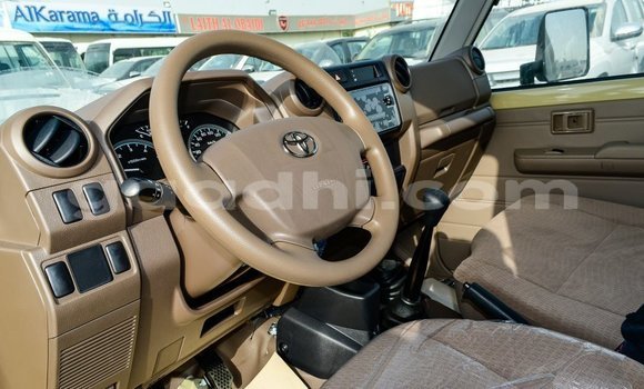 Buy Import Toyota Land Cruiser Beige Car in Import - Dubai in Somalia Buy Import Toyota Land Cruiser Beige Car in Import - Dubai in Somalia