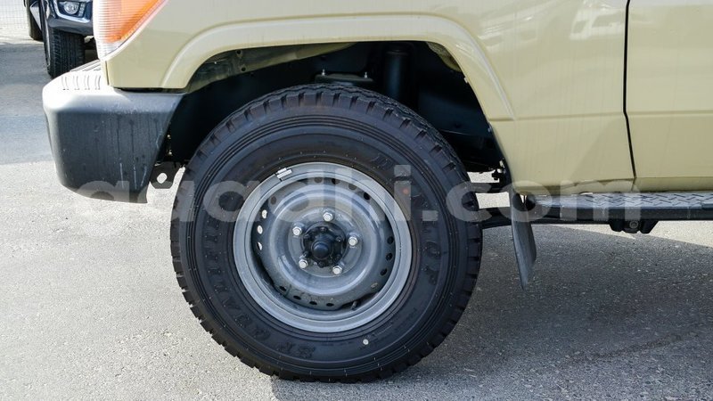 Big with watermark toyota land cruiser somalia import dubai 4520