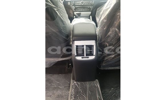 Acheter Import Voiture Kia Cadenza Bleu à Import - Dubai, Somalie Acheter Import Voiture Kia Cadenza Bleu à Import - Dubai, Somalie