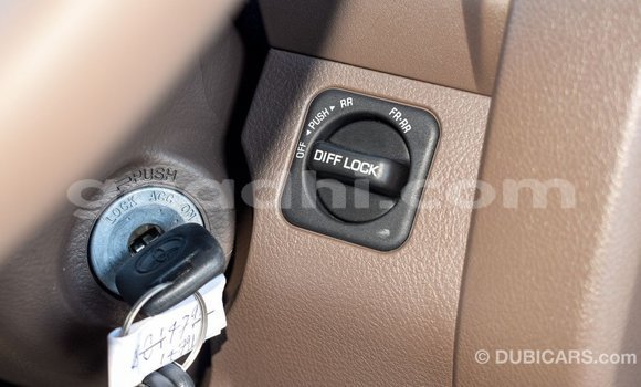 Buy Import Toyota Land Cruiser Beige Car in Import - Dubai in Somalia Buy Import Toyota Land Cruiser Beige Car in Import - Dubai in Somalia