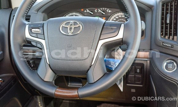 Buy Import Toyota Land Cruiser White Car in Import - Dubai in Somalia Buy Import Toyota Land Cruiser White Car in Import - Dubai in Somalia